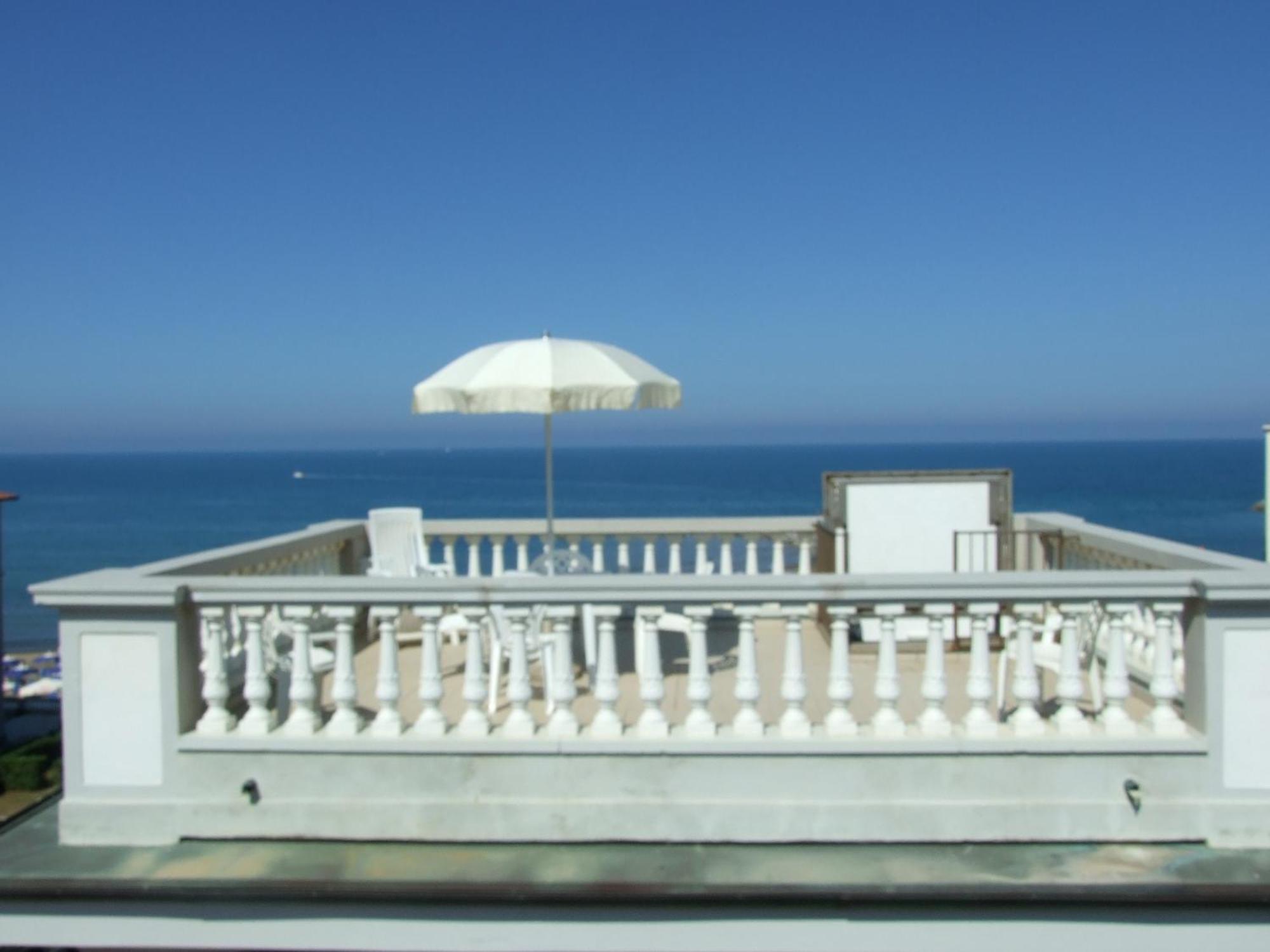 Residence Villa Piani San Vincenzo Luaran gambar